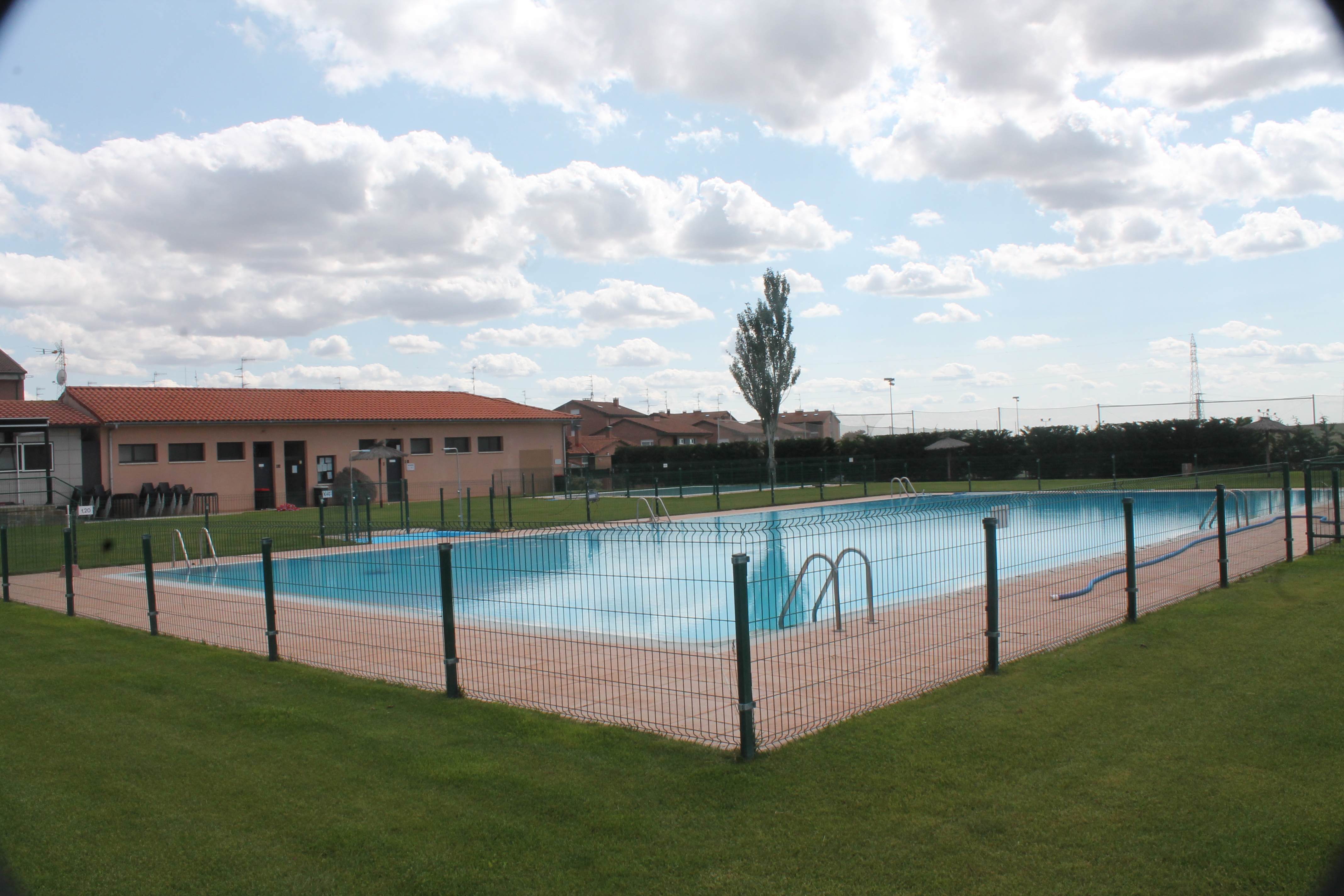 PISCINAS MUNICIPALES